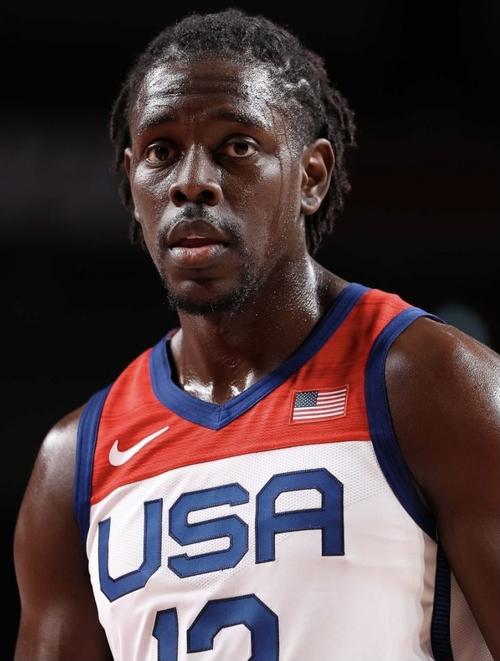 NBA球星霍勒迪现在效力于哪队？最新动态和新闻都在这！