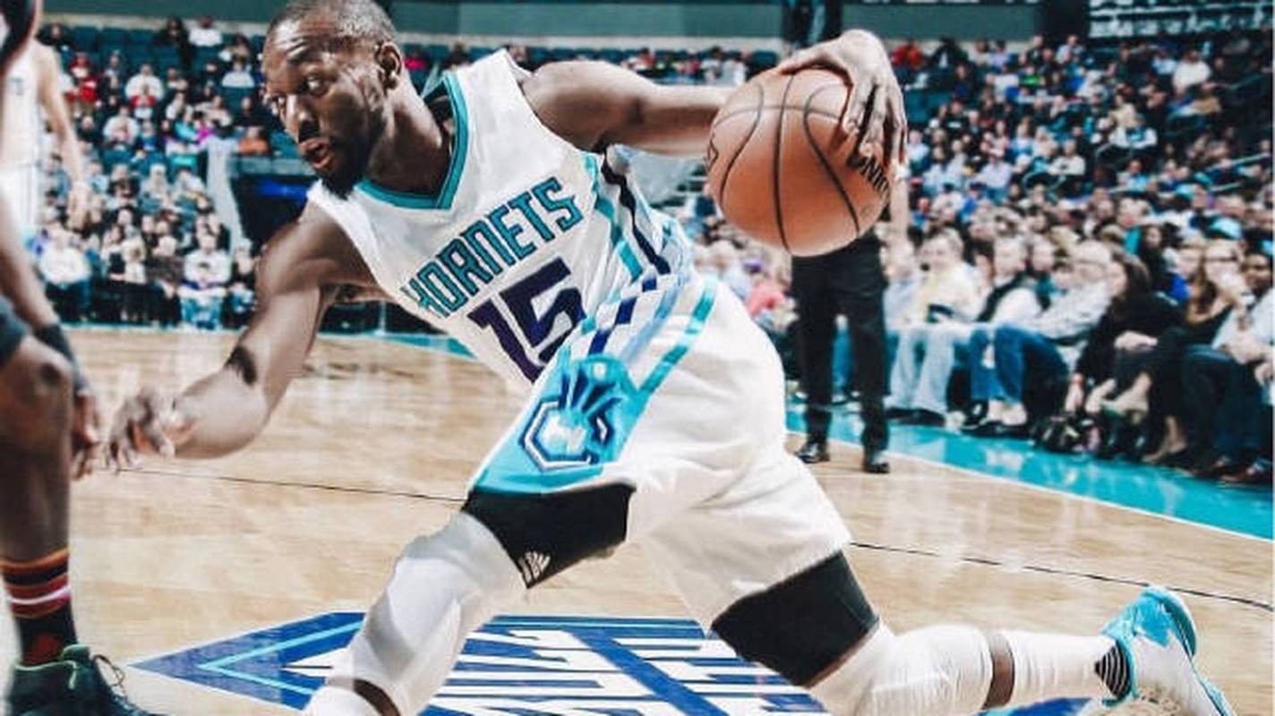 肯巴沃克多高？揭秘NBA球星真实身高，你不知道的秘密！