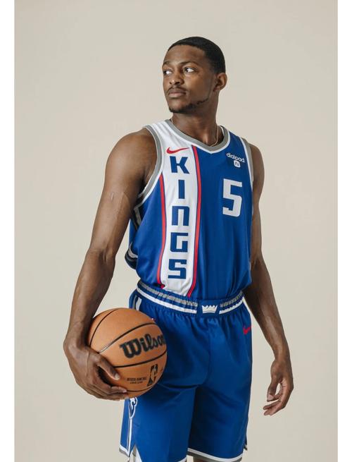 国王队2号球衣的主人是谁？细数历代2号球员的辉煌战绩