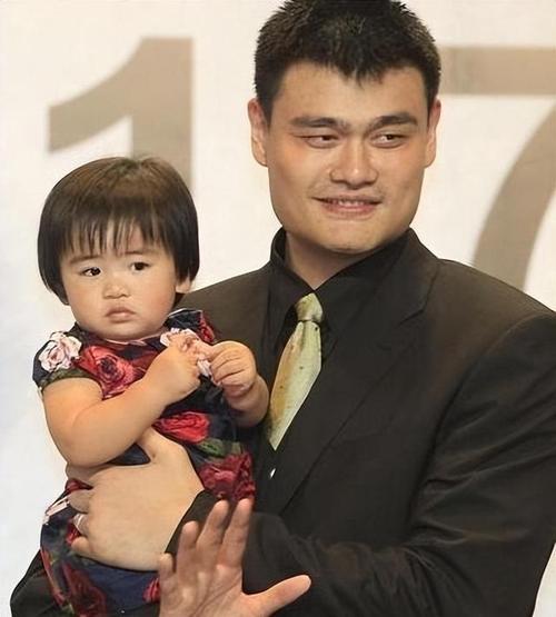 姚明第二个孩子多大？身高遗传了多少？