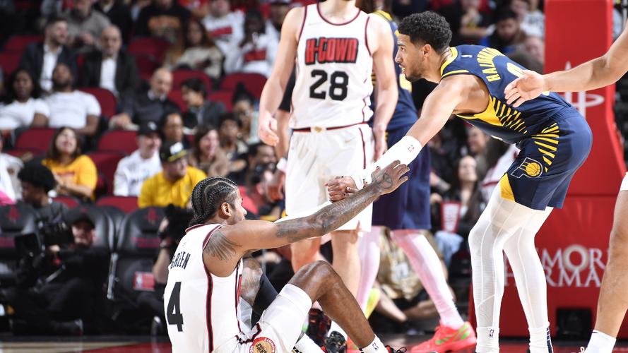 火箭不敌步行者：客场七连败，球队表现令人担忧