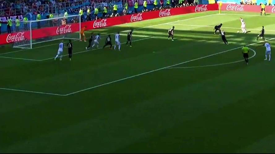 阿根廷vs冰岛1比1，世界杯首战平局背后故事