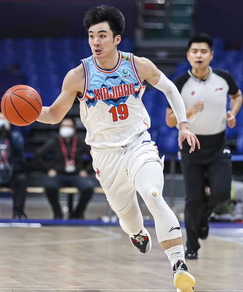 于德豪一年赚多少钱？深度解析其薪资水平