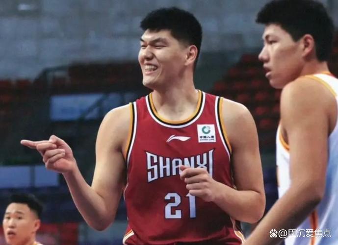 刘传兴身高多少？CBA巨星惊人身高大揭秘！
