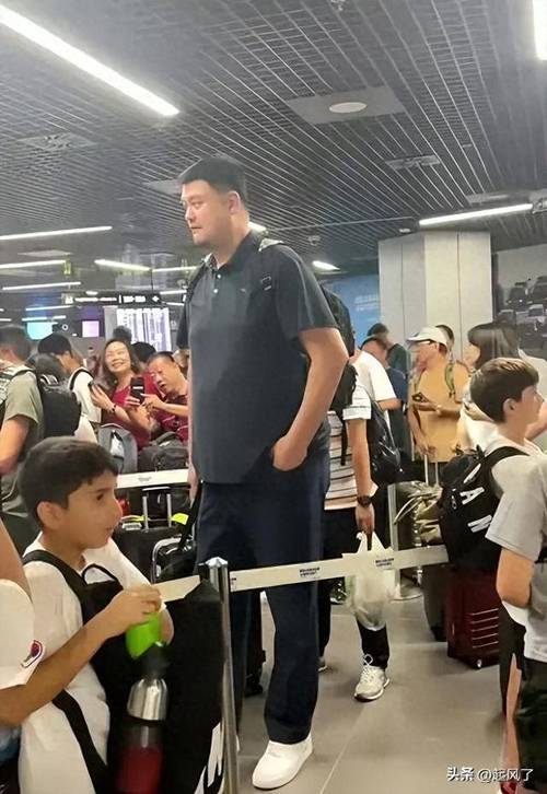 姚明的几把多长？网友热议与真实情况对比