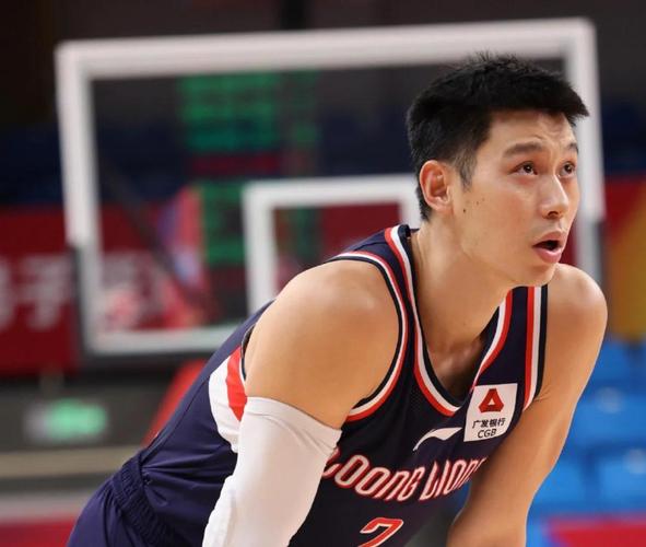 林书豪CBA生涯：他到底算不算外援？