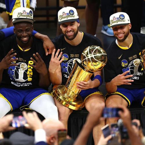 勇士夺冠了么？总决赛精彩回顾及战报！