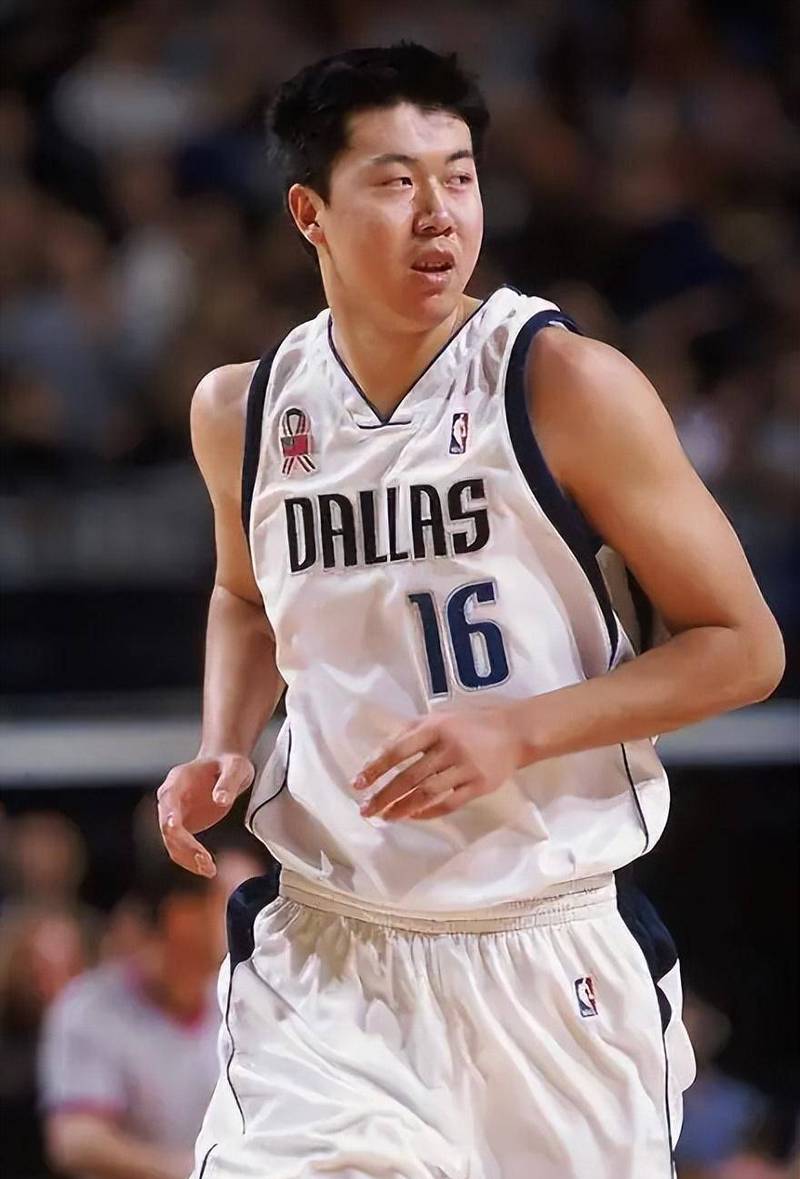 王治郅到底有多高？解密中国篮球巨星的身高