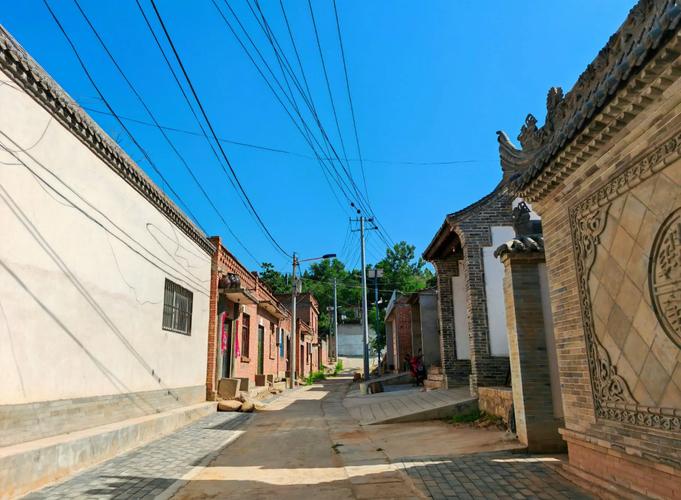 王泉泽的家乡在哪里？这位篮球新星的早期生活揭秘