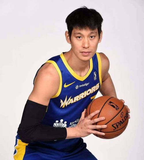 林书豪CBA生涯：他到底算不算外援？