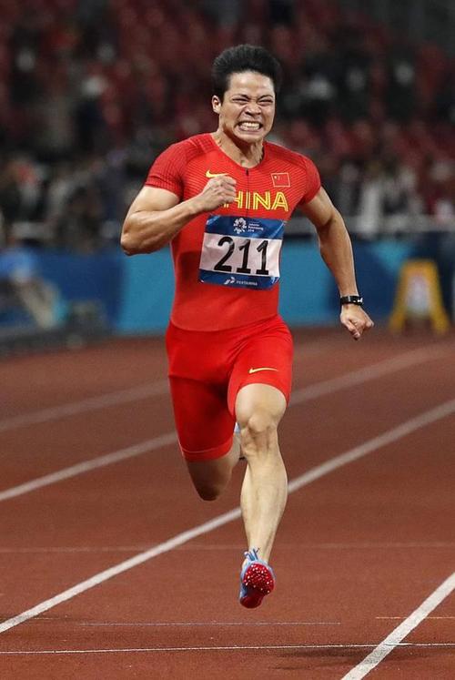 刘翔巅峰对决苏炳添：他能跑赢亚洲飞人吗？