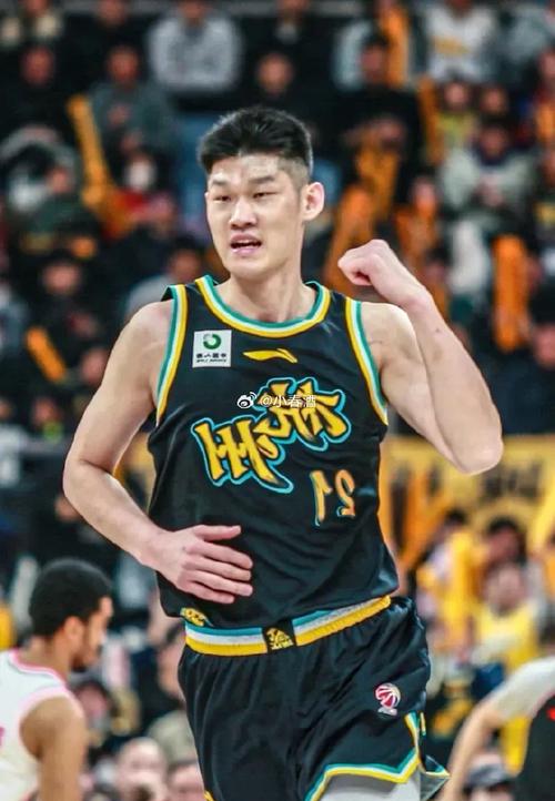 胡金秋身高是多少？揭秘中国男篮内线悍将！