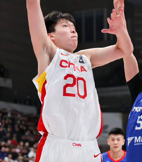 小前锋理想身高是多少？详解不同身高段优劣势