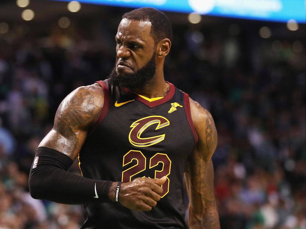 詹姆斯历史第二名稳不稳?球迷眼中,他的真实排名是?