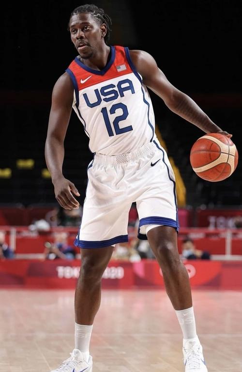 NBA球星霍勒迪现在效力于哪队？最新动态和新闻都在这！