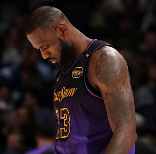 湖人到底怎么了？交易流言不断却难求一胜！