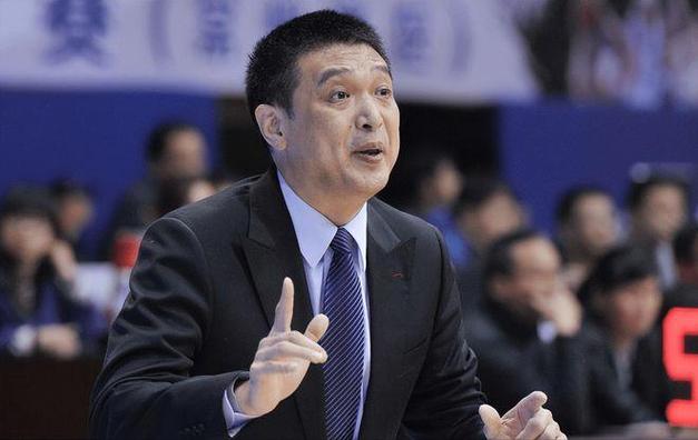 揭秘闵鹿蕾的家庭生活：他的妻子是谁？他们过得怎么样？