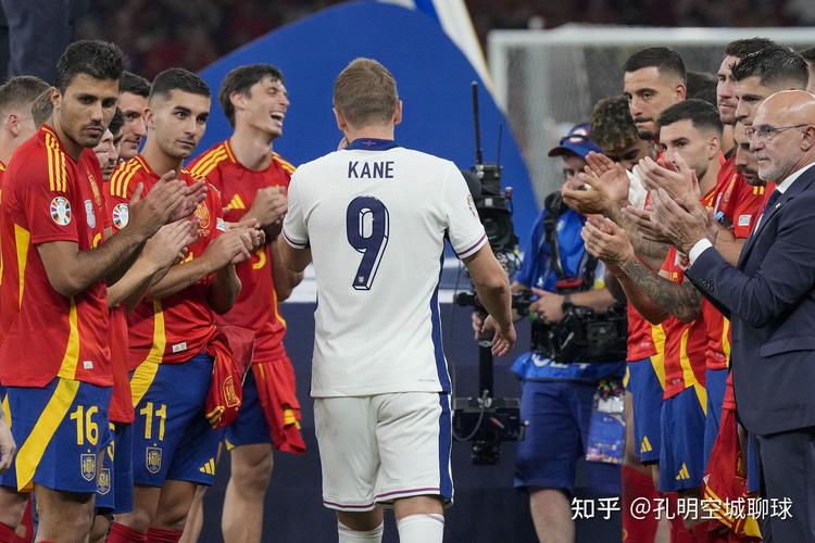 欧洲杯决赛:西班牙夺冠!英格兰遗憾落败