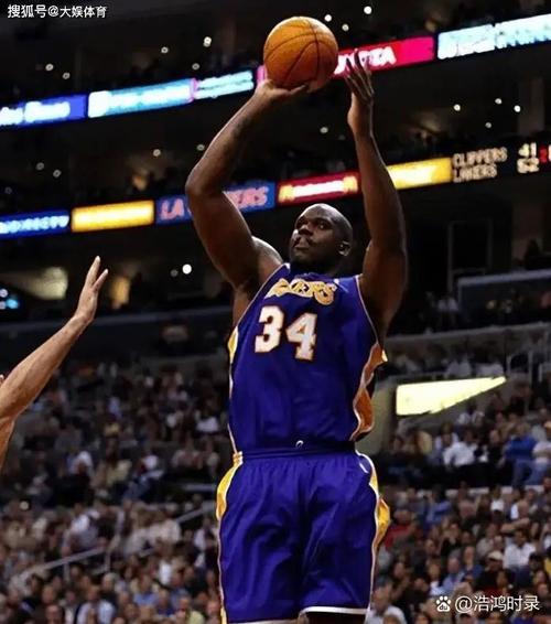 奥尼尔究竟有多重？揭秘NBA巨星的体重之谜！