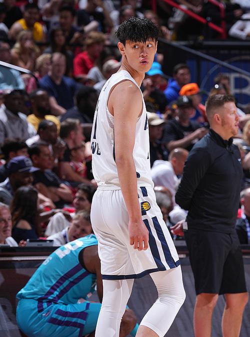 深扒曾凡博的家乡背景，他是哪里人？从小到大的成长故事