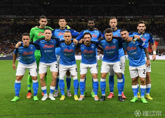 那不勒斯与国际米兰巅峰对决：焦点战役，你更看好谁？
