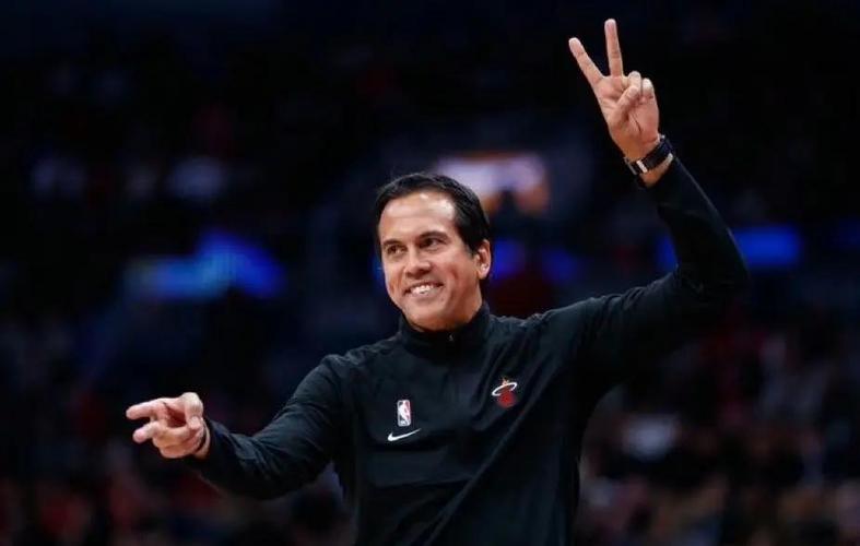 热火主教练是谁？揭秘NBA名帅斯波尔斯特拉的执教生涯
