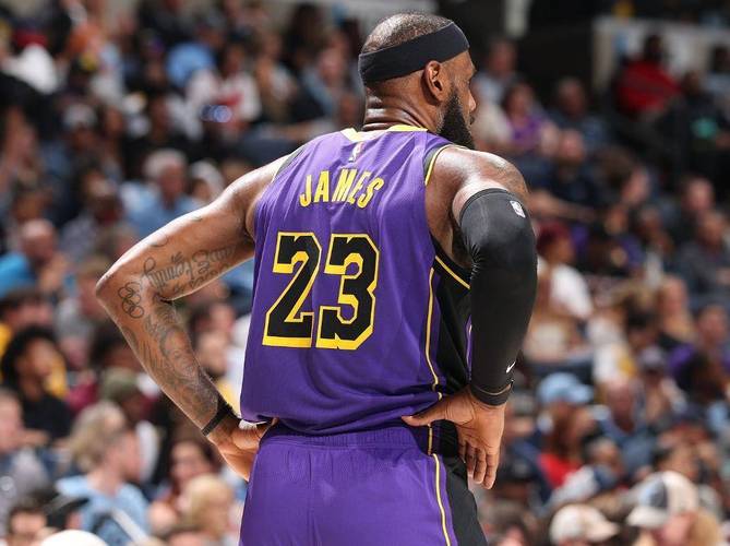 詹姆斯历史第二名稳不稳?球迷眼中,他的真实排名是?