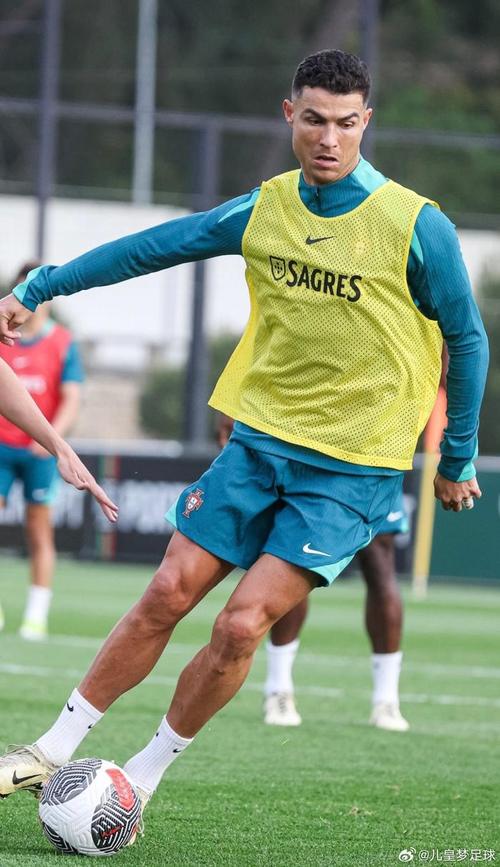 难以置信！C罗体重只有80公斤，这身材是怎么练出来的？