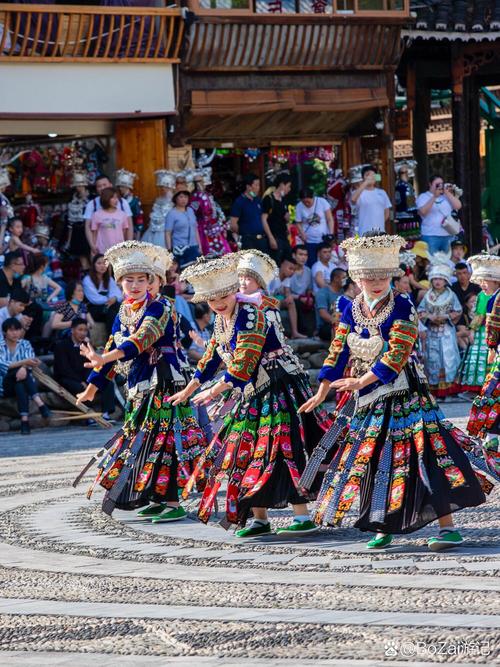 西江千户苗寨具体位置?贵州黔东南,苗族风情等你体验!