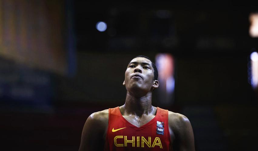 丘天是混血儿吗？揭秘中国男篮混血球员的真实身份