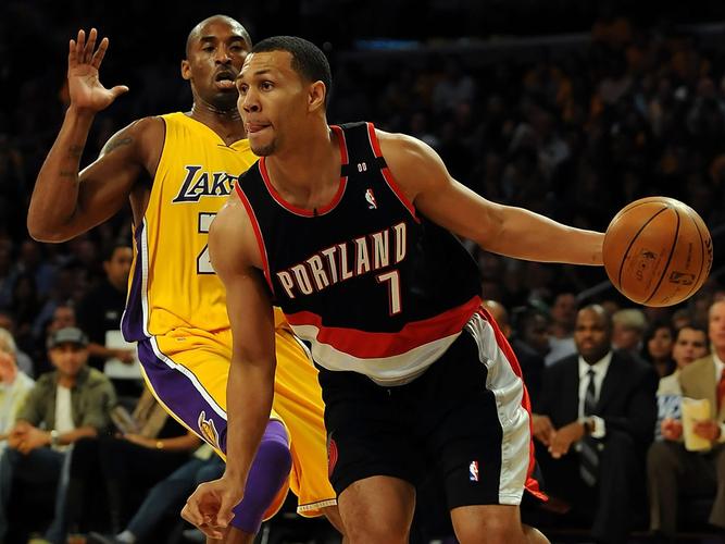 罗伊是第几顺位进入NBA？他的选秀故事及生涯回顾