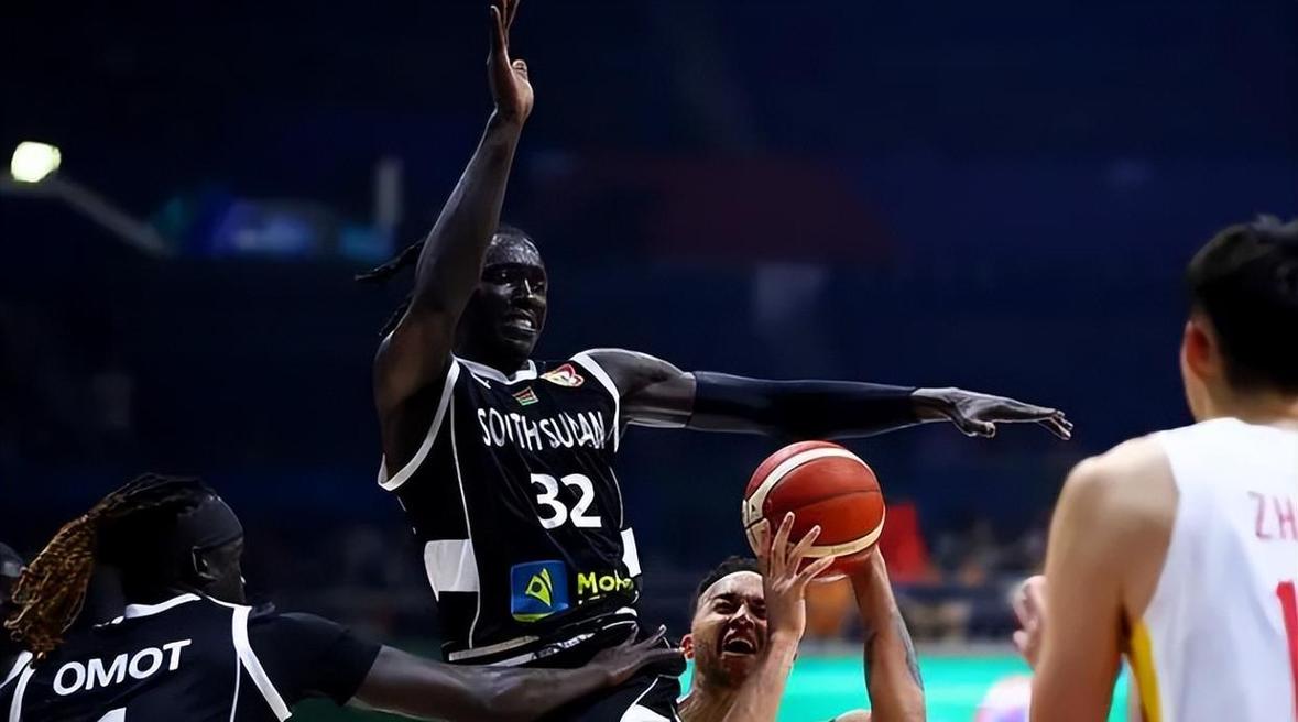 布拉切什么水平？NBA、CBA和国际赛表现大揭秘