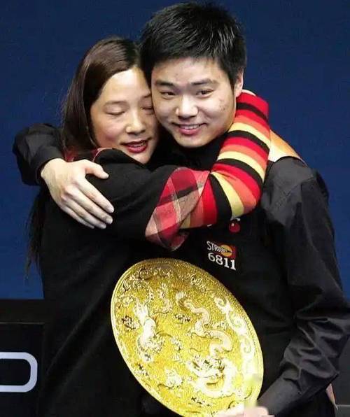 隐藏多年的秘密!丁俊晖第一任妻子张元元的故事