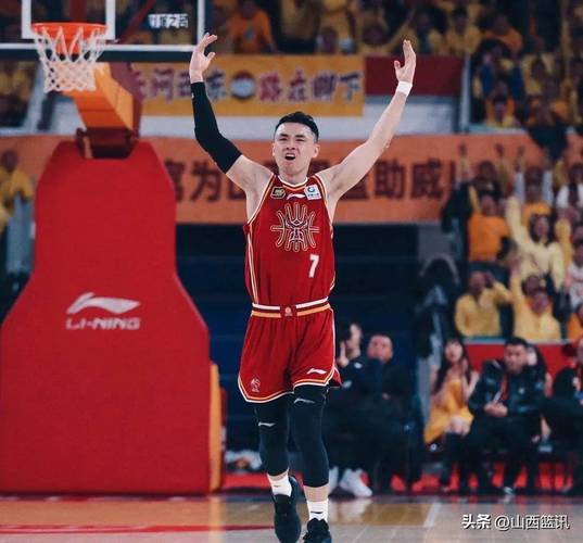 篮球明星原帅籍贯是哪里？揭秘原帅的成长之路和家乡！