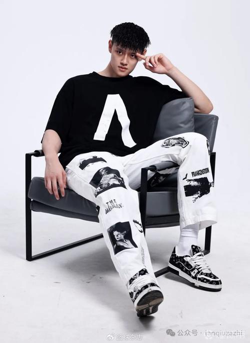 曾凡博的身高是多少厘米？深度分析他的篮球实力和未来