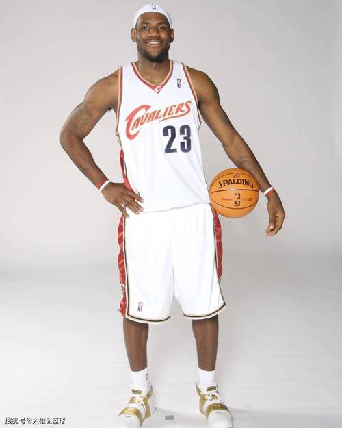 老詹热火效力几年？回顾巅峰时期精彩瞬间