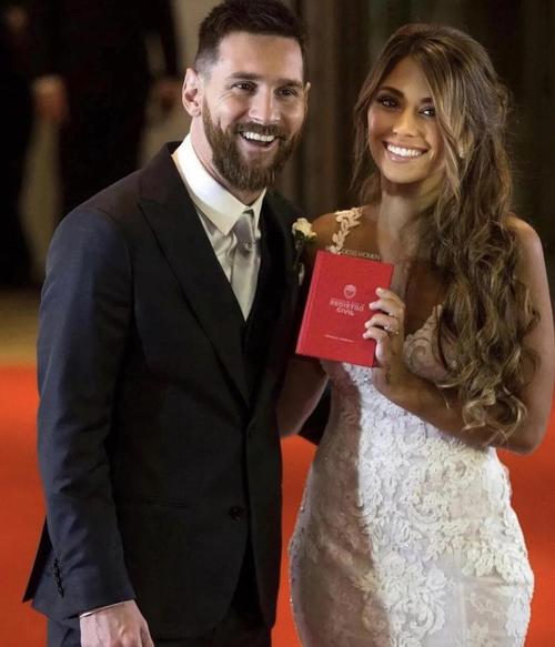 梅西的爱情故事：专一还是多情？深度解读