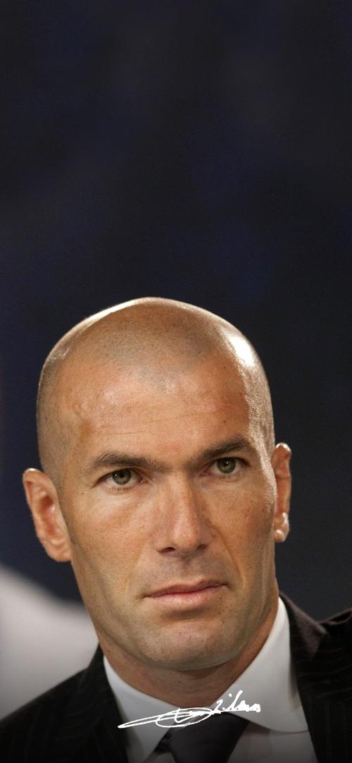 齐达内巅峰水平如何？与其他巨星相比如何？