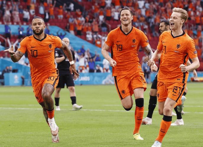 荷兰足球队三次获得世界杯亚军,为何成“无冕之王”?