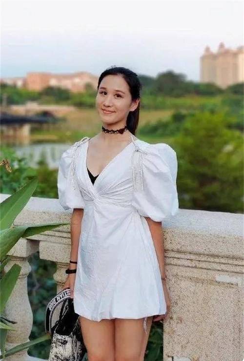 杜锋有几任妻子？揭秘名帅背后的感情故事