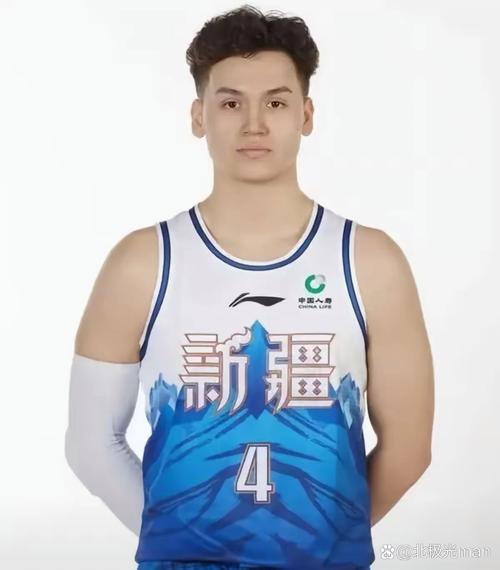 李弘权哪一年获得CBA最佳进步球员？他的辉煌时刻
