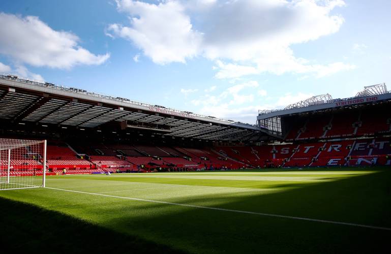 老特拉福德球场名称解释：地名与曼联的传奇