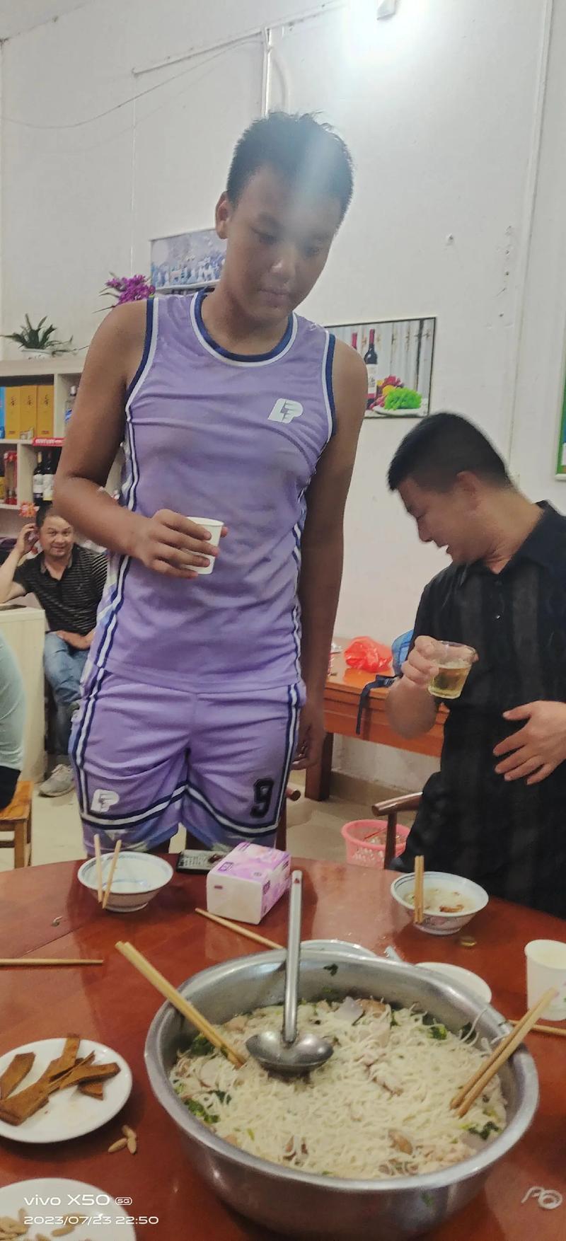 韩德君的真实身高是多少？我们为你深度解析！