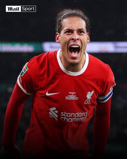 范迪克“球退”的秘密：防守策略还是能力缺陷？