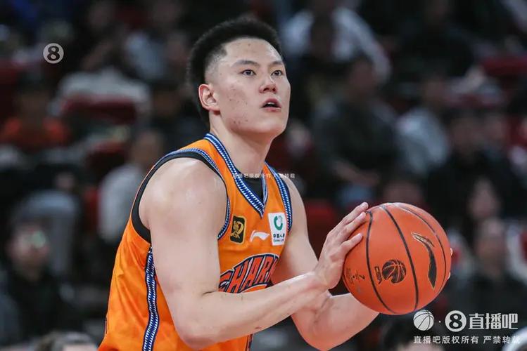 李弘权哪一年获得CBA最佳进步球员？他的辉煌时刻