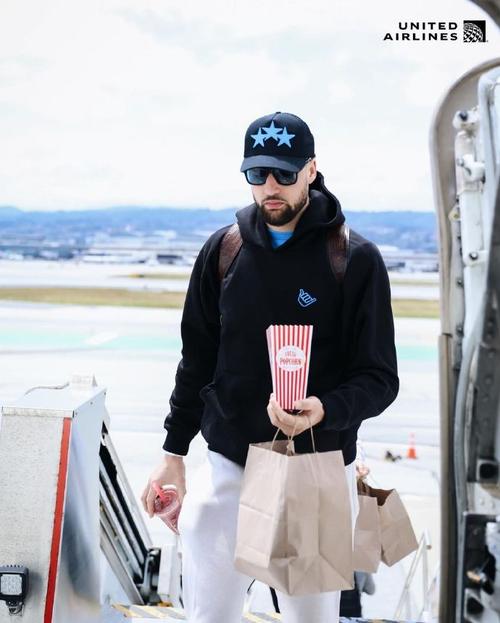 维金斯受伤了？肋骨骨折会缺席多久的比赛？