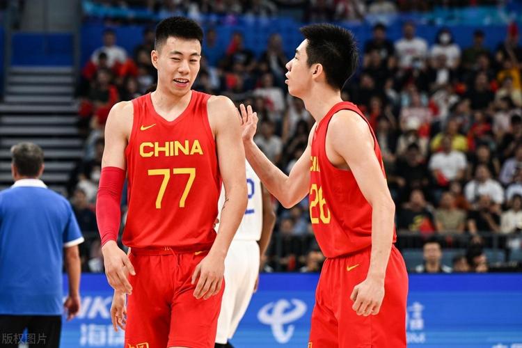 丘天是混血儿吗？揭秘中国男篮混血球员的真实身份