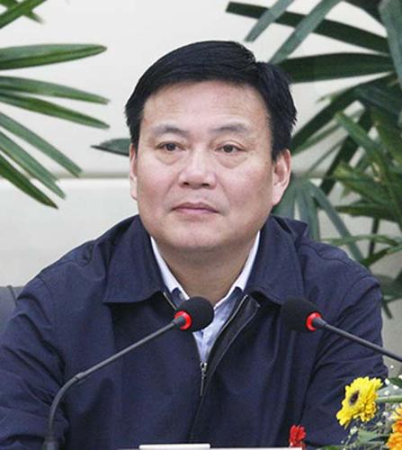 唐正东现在在哪里工作？他的近况如何？