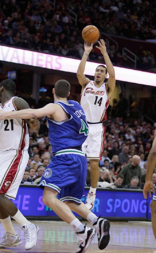 为什么丹尼格林选择退役？细数他的NBA生涯成就