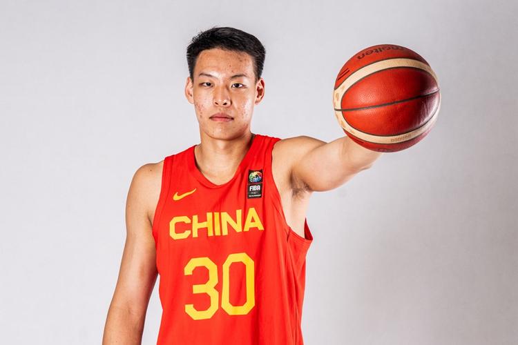 CBA球员刘礼嘉是哪的人？他的成长经历和家乡故事